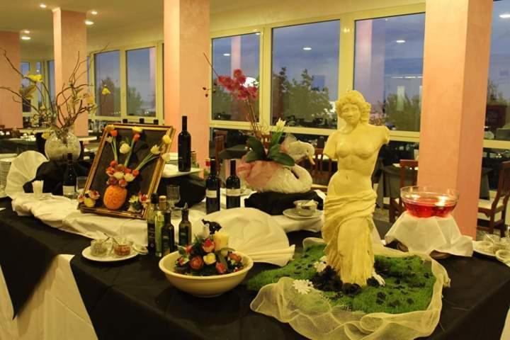 Hotel Buenos Aires Cervia Buitenkant foto