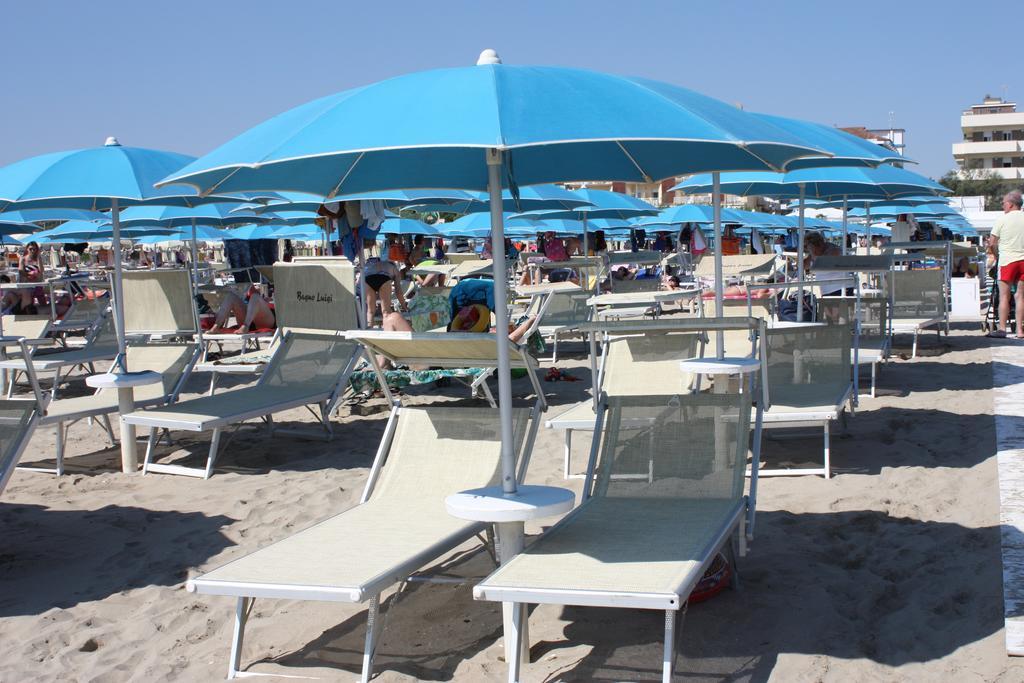 Hotel Buenos Aires Cervia Buitenkant foto