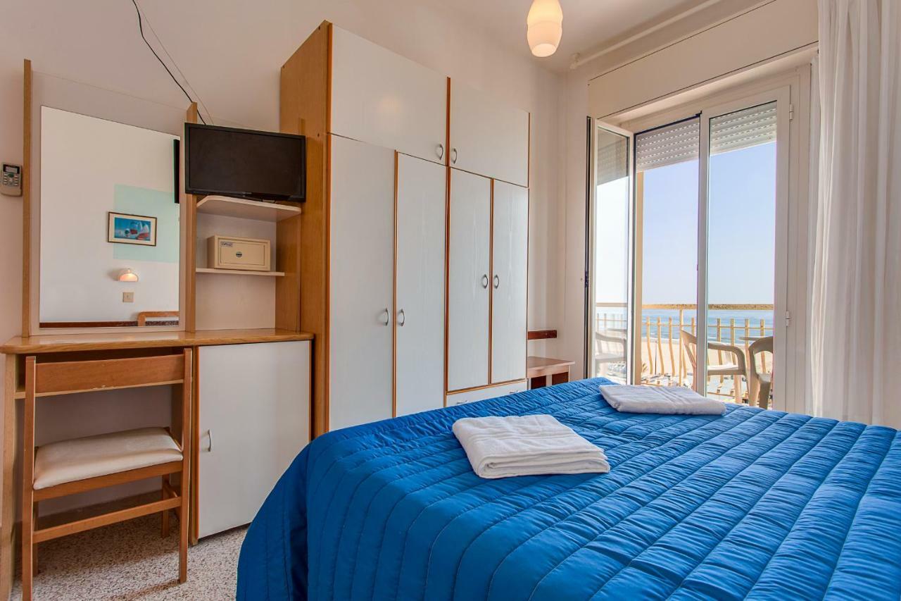 Hotel Buenos Aires Cervia Buitenkant foto